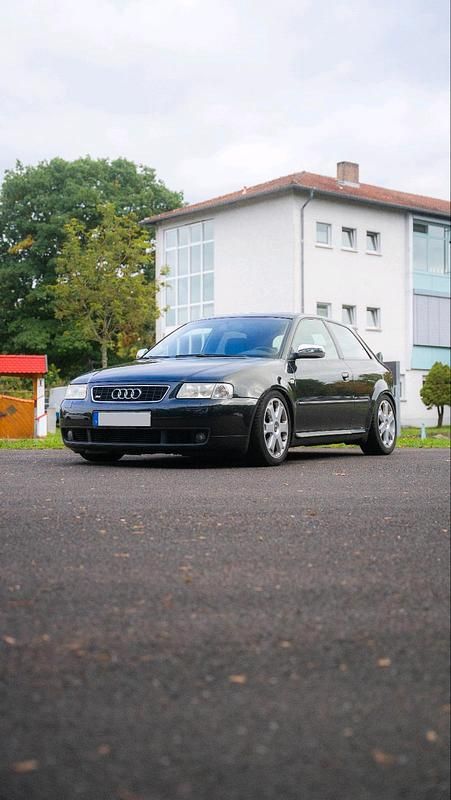 Schwarz Gebraucht 2000 Audi S3 Limousine | 8.499 € (Fairer Preis) - Bild 1/4