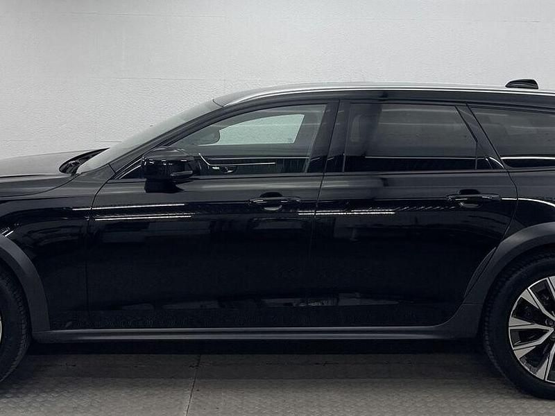 Gebraucht Volvo V90 CC 197 PS (144 kW) 2022 Black solid stone Kombi