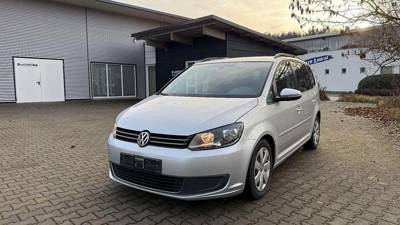 Gebraucht VW Touran Comfortline 140 PS (102 kW) 2013 Silber Van / Kleinbus