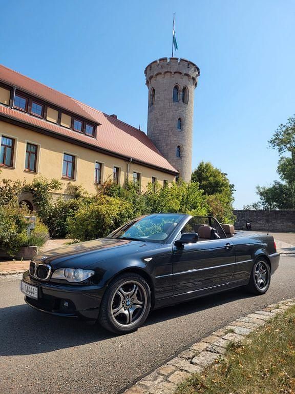 Schwarz Gebraucht 2003 BMW 320 Cabriolet Cabrio | 16.500 € (Teuer) - Bild 1/4