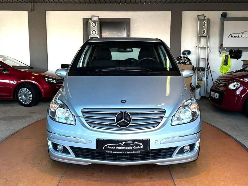 Gebraucht Mercedes B170 116 PS (85 kW) 2007 Silber Van / Kleinbus