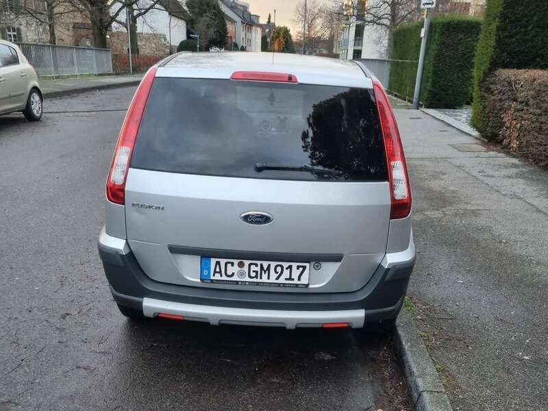 Ford fusion calero