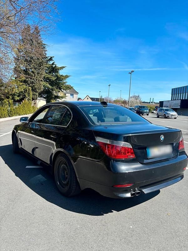 Gebraucht BMW 525 177 PS (130 kW) 2004 Schwarz Limousine