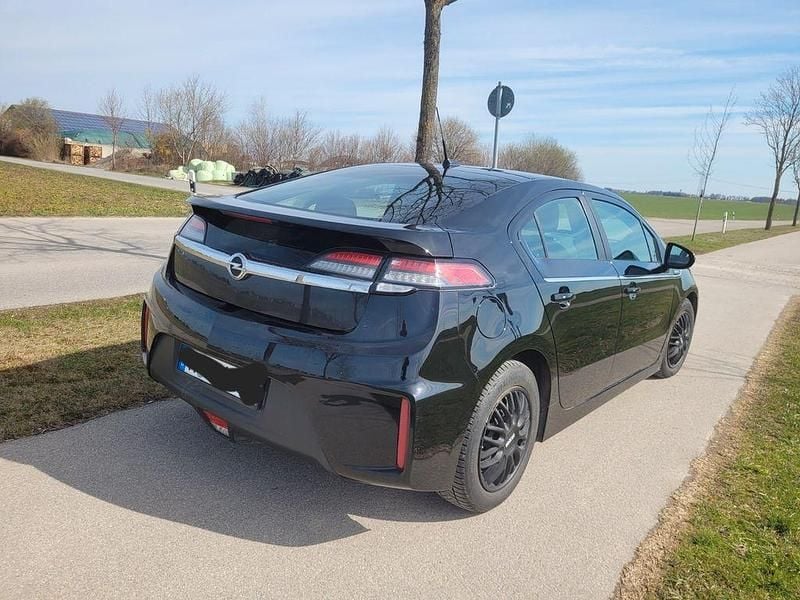 Gebraucht Opel Ampera 151 PS (111 kW) 2012 Schwarz Kleinwagen