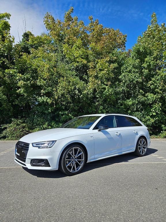 Gebraucht Audi A4 Black Edition 190 PS (139 kW) 2017 Weiß Kombi