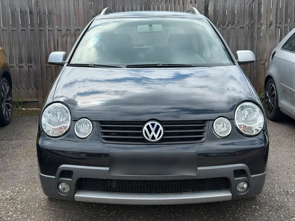 Gebraucht VW Polo 75 PS (55 kW) 2004 Schwarz Kleinwagen
