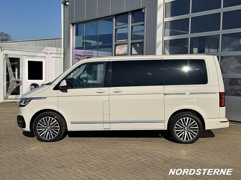Gebraucht VW Multivan Highline 204 PS (150 kW) 2022 Grau Van