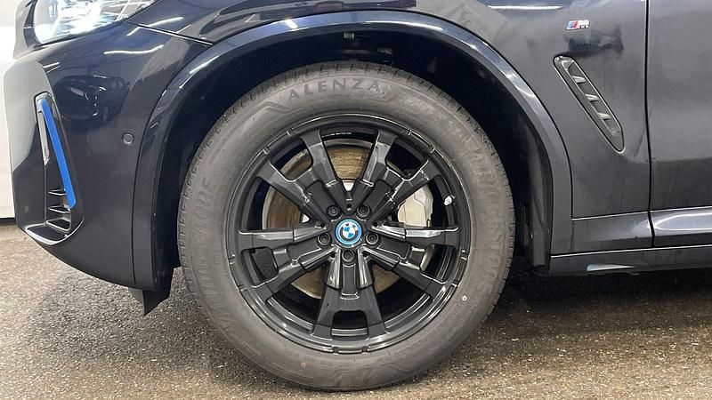 Gebraucht BMW iX3 Shadowline 210 kW (286 PS) 2022 Carbonschwarz metallic SUV