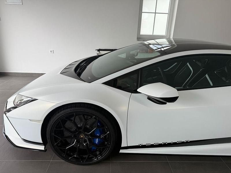 Gebraucht Lamborghini Huracán 640 PS (470 kW) 2024 Weiß