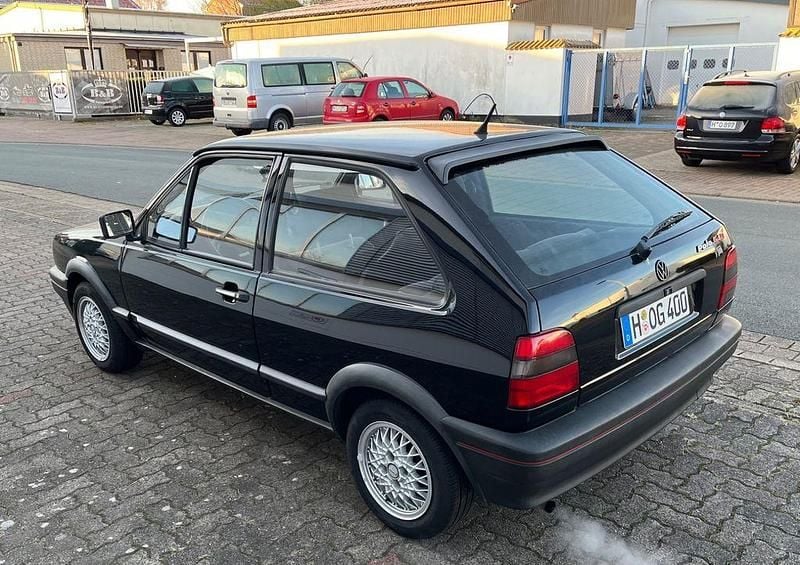 Gebraucht VW Polo 113 PS (83 kW) 1991 Schwarz Coupé
