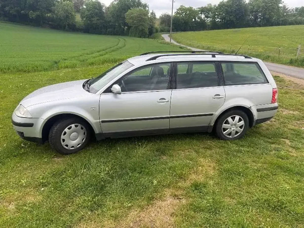 Gebraucht VW Passat 131 PS (96 kW) 2002 Silber Kombi