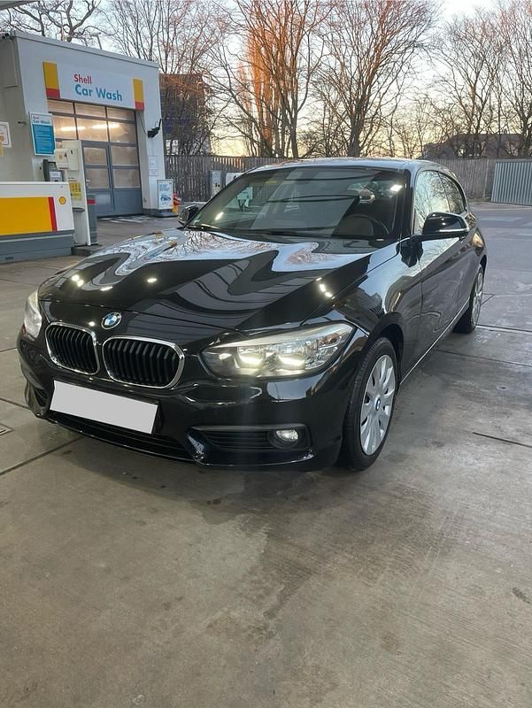 Schwarz Gebraucht 2016 BMW 116 Kleinwagen | 7.900 € (Superpreis) - Bild 1/4