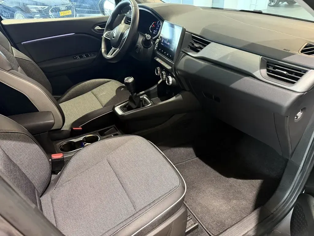 Gebraucht Renault Captur Intens 91 PS (66 kW) 2021 Grau SUV