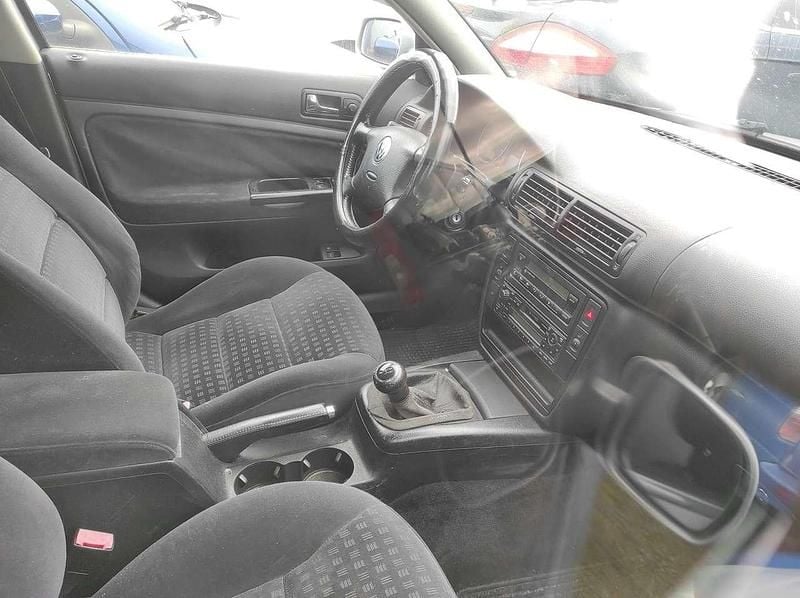 Gebraucht VW Passat Trendline 102 PS (75 kW) 2002 Silber Kombi