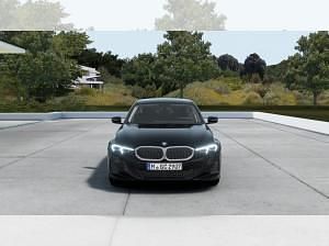 Neu BMW 318 156 PS (114 kW) 2026 Schwarz Limousine