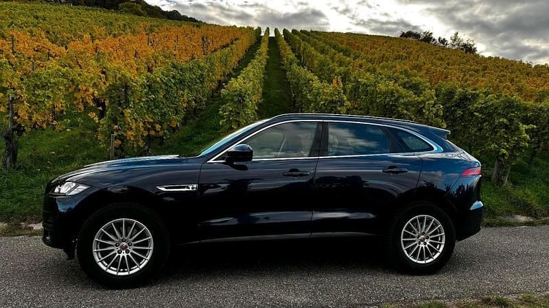 Blau Gebraucht 2017 Jaguar F-Pace SUV | 16.900 € (Fairer Preis) - Bild 1/4