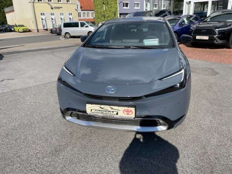 Ash metallic Gebraucht 2023 Toyota Prius Plug-in Hybrid Executive Kleinwagen | 39.890 € (Fairer Preis) - Bild 1/4