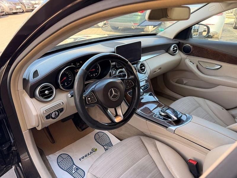 Gebraucht Mercedes C220 170 PS (125 kW) 2014 Braun Limousine