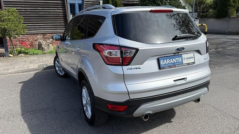 Używany Ford Kuga Titanium 150 KM (110 kW) 2019 Srebrny SUV