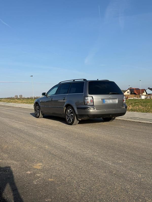 Gebraucht VW Passat 131 PS (96 kW) 2002 Kombi