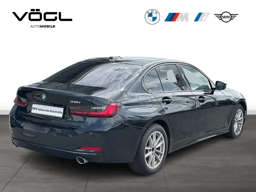 Gebraucht BMW 318 156 PS (114 kW) 2024 Schwarz Limousine