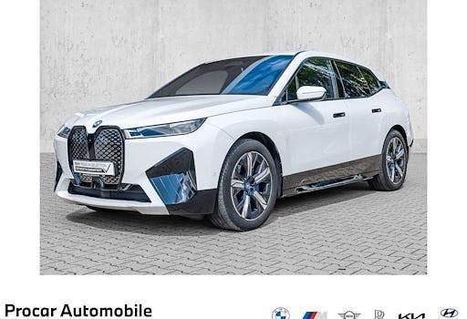 Gebraucht BMW iX M Sport 239 kW (326 PS) 2023 Weiß SUV