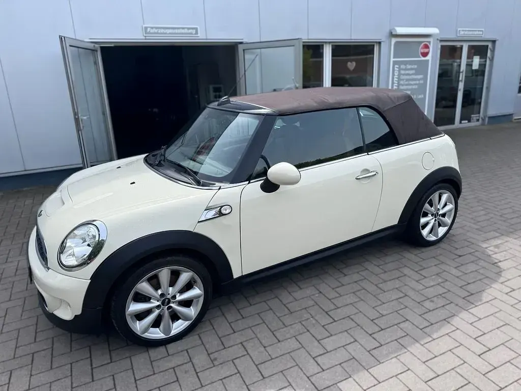 Usata Mini Cooper S Cabriolet 184 CV (135 kW) 2014 Bianco Cabrio