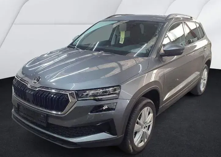 Gebraucht Skoda Karoq Selection 150 PS (110 kW) 2025 Graphite grau SUV