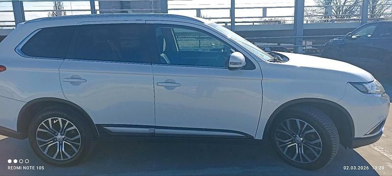 Gebraucht Mitsubishi Outlander 150 PS (110 kW) 2016 Weiß SUV