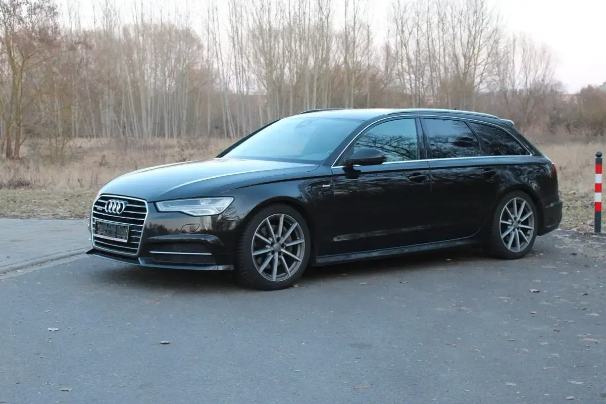Gebraucht Audi A6 218 PS (160 kW) 2016 Andere farben Kombi
