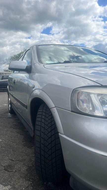 Usata Opel Astra 101 CV (74 kW) 2000 Grigio Berlina