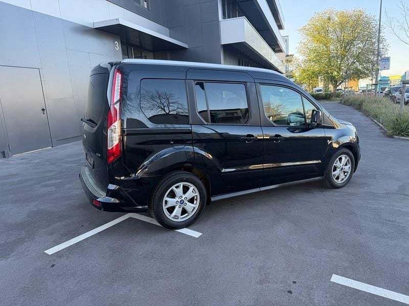 Gebraucht Ford Tourneo Connect Titanium 101 PS (74 kW) 2015 Schwarz Van / Kleinbus