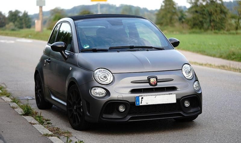 Gebraucht Abarth 595C Esseesse 179 PS (131 kW) 2021 Grau Cabrio
