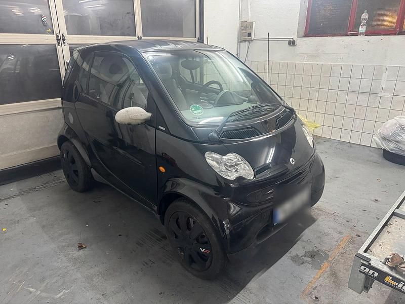 Schwarz Gebraucht 2007 Smart ForTwo Coupé Coupé | 900 € (Superpreis) - Bild 1/4