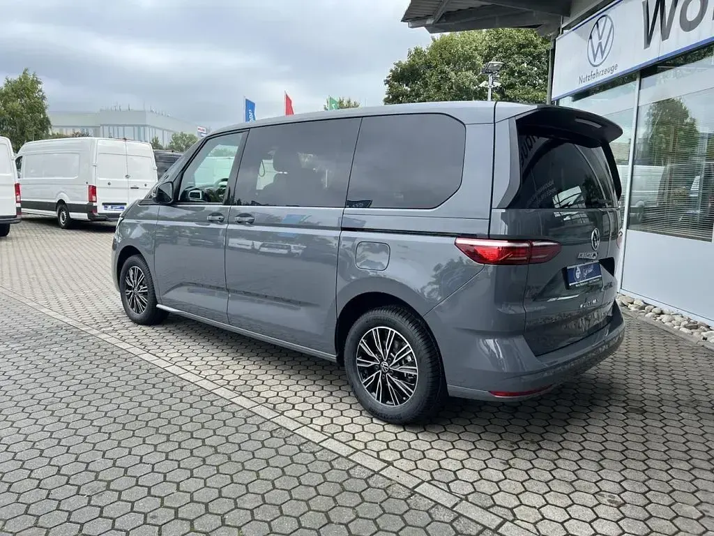Usata VW T7 150 CV (110 kW) 2025 Grigio Furgone