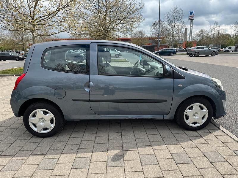 Second-hand Renault Twingo 76 CP (55 kW) 2009 Gri Hatchback