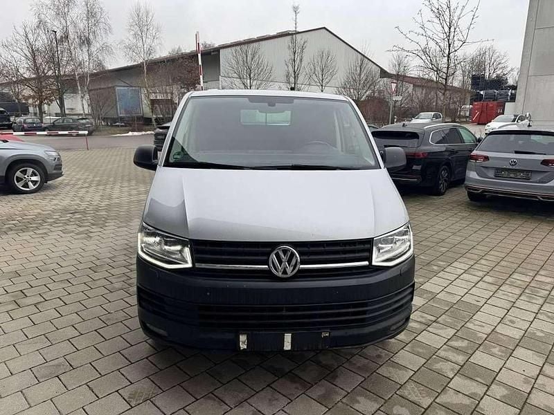 Gebraucht VW Transporter 150 PS (110 kW) 2019 Silber Van