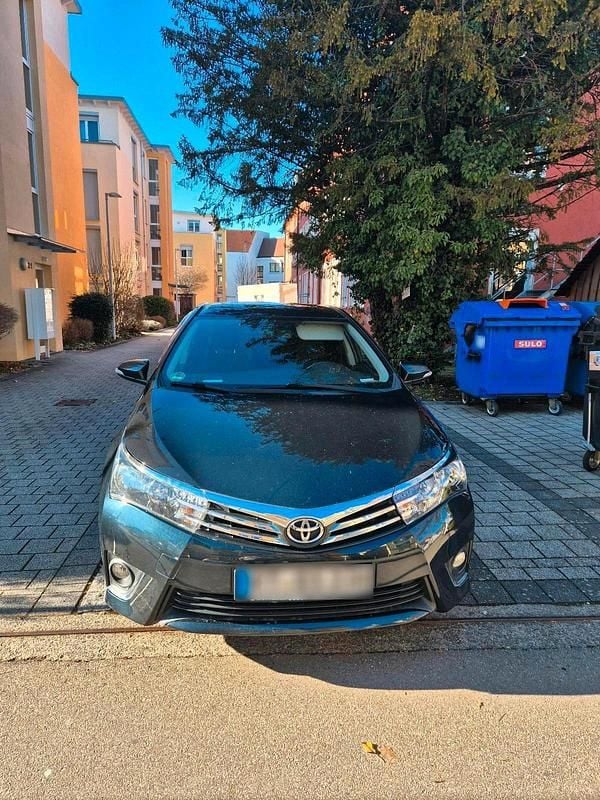 Gebraucht Toyota Corolla 129 PS (94 kW) 2014 Blau Limousine