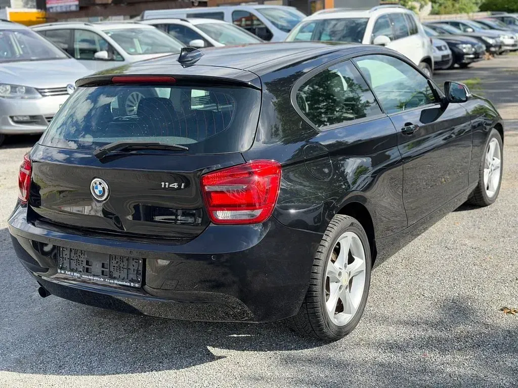 Gebraucht BMW 114 102 PS (75 kW) 2013 Schwarz Kleinwagen