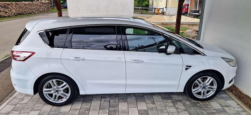 Gebraucht 2017 Ford S-MAX Titanium Van / Kleinbus | 10.500 € (Fairer Preis) - Bild 1/4