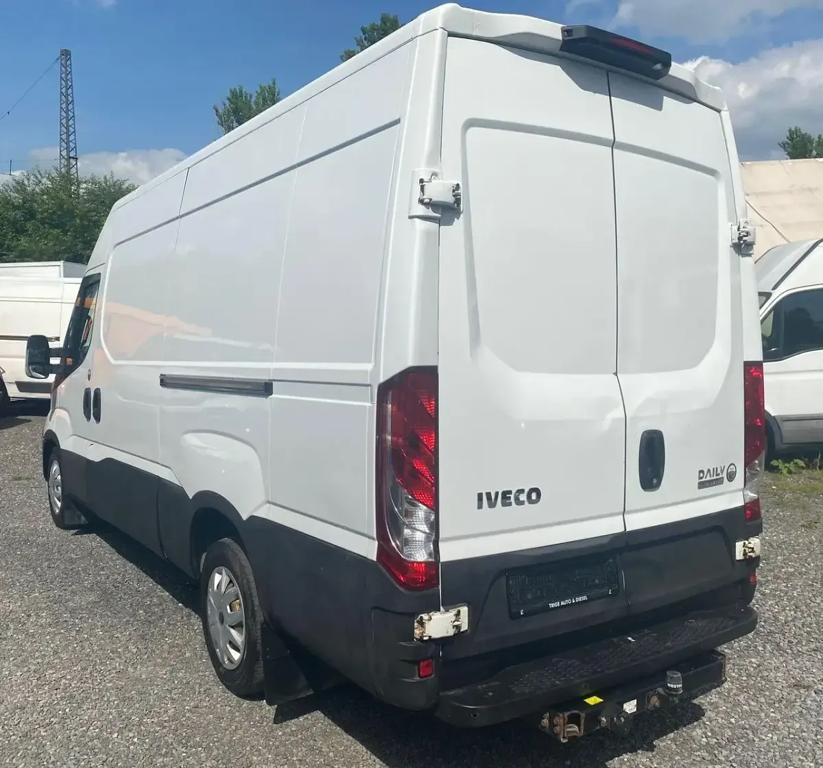 Gebraucht Iveco Daily 205 PS (150 kW) 2018 Weiß Van / Kleinbus