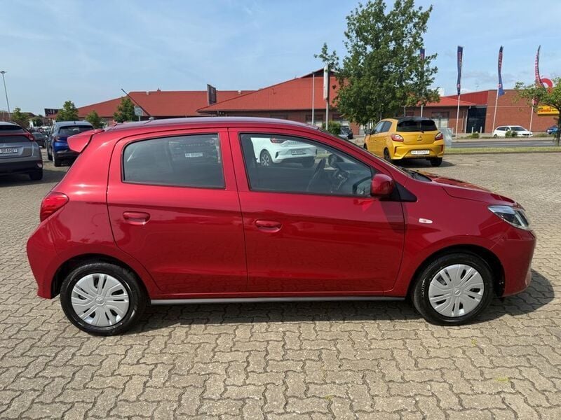 Gebraucht Mitsubishi Space Star Plus 71 PS (52 kW) 2025 Rot Limousine