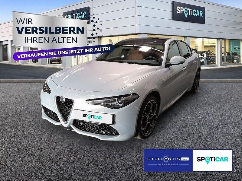 Weiß (bianco dorato) Gebraucht 2022 Alfa Romeo Giulia Ti Limousine | 32.380 € (Etwas zu teuer) - Bild 1/4