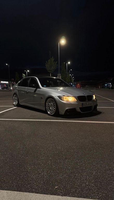 Silber Gebraucht 2008 BMW 335 M Sport Limousine | 15.800 € (Fairer Preis) - Bild 1/4