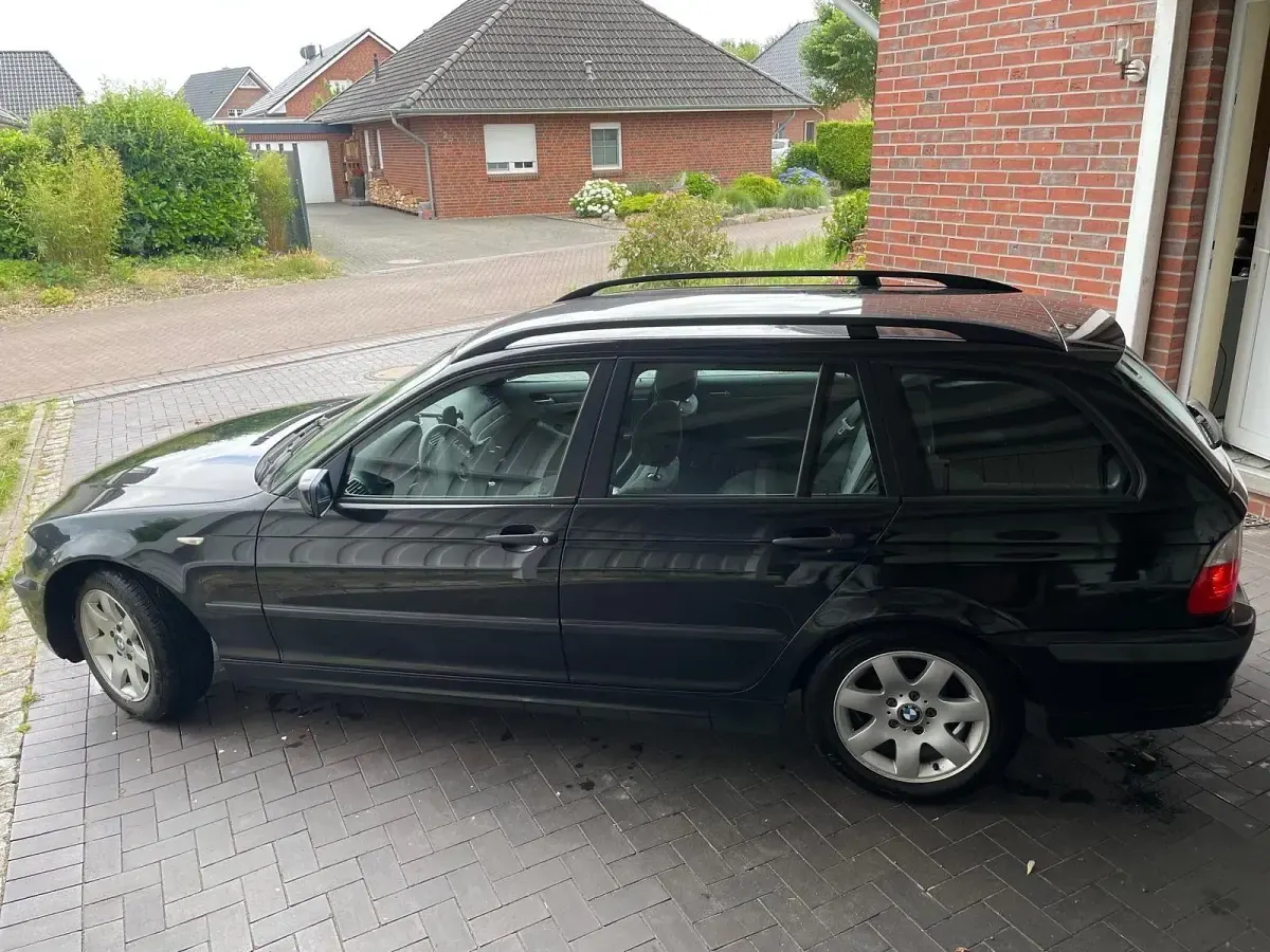 Gebraucht BMW 318 143 PS (105 kW) 2003 Schwarz Kombi