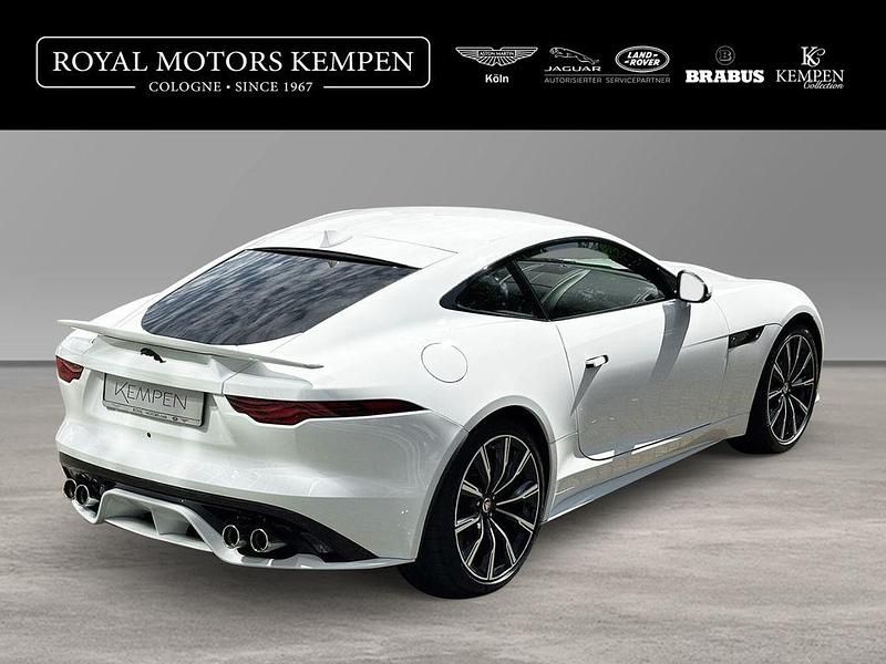 Gebraucht Jaguar F-Type R 575 PS (422 kW) 2022 Fuji white Coupé