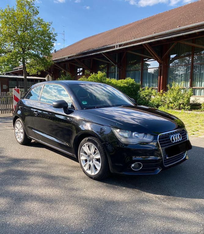 Schwarz Gebraucht 2011 Audi A1 Ambition Kleinwagen | 6.190 € (Etwas zu teuer) - Bild 1/4