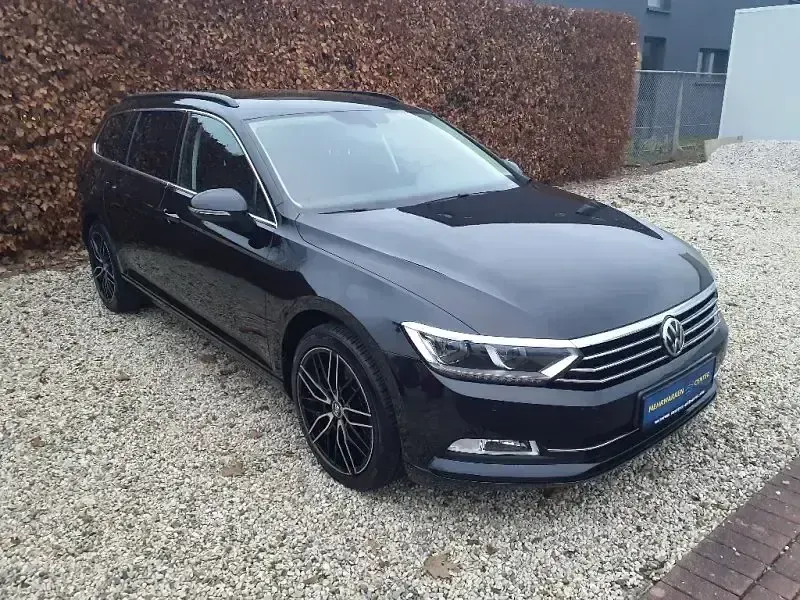 Gebraucht VW Passat Comfortline 150 PS (110 kW) 2019 Schwarz Kombi