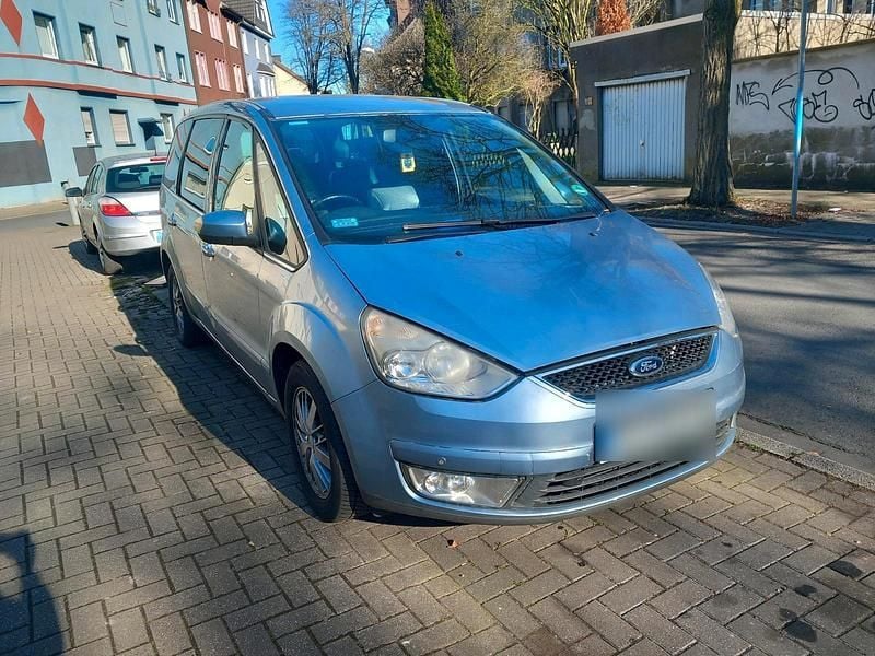 Gebraucht Ford Galaxy 140 PS (102 kW) 2008 Blau Van / Kleinbus