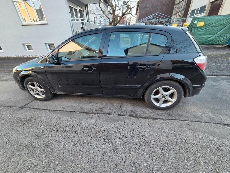 Schwarz Gebraucht 2006 Opel Astra Edition Limousine | 699 € (Superpreis) - Bild 1/4